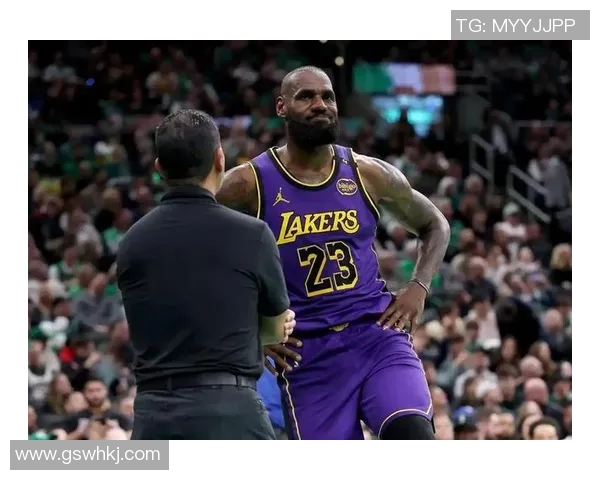 勒布朗-詹姆斯因伤缺席，湖人季后赛战绩承压，球迷心疼不已