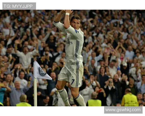 皇家马德里再添巨星!C罗回归协助莫德里奇建功,皇马逆转击败巴塞罗那